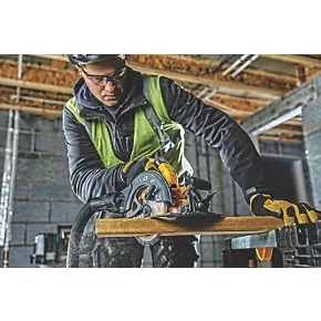 DeWalt Wood Extreme 2nd Fix Circular Saw Blade 165 x 20mm 24T 5 DeWalt Wood Extreme 2nd Fix Circular Saw Blade 165 x 20mm 24T - Image 3